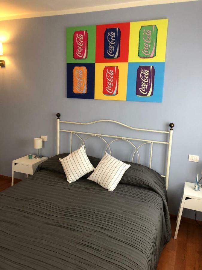 Irides Rooms A Un Passo Dai Parchi Divertimento Lazise Exterior photo
